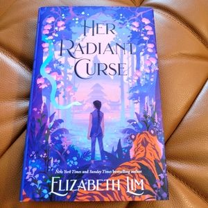 Her Radiant Curse, Fairyloot Exclusive Edition